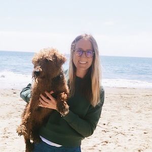 Meet your Posher, Caitlin